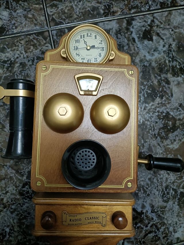 Radio Reloj Clásica - Madera