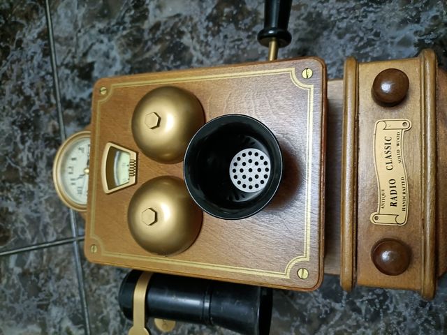 Radio Reloj Clásica - Madera