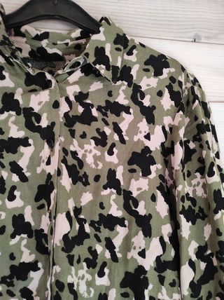 Camisa militar verde oliva