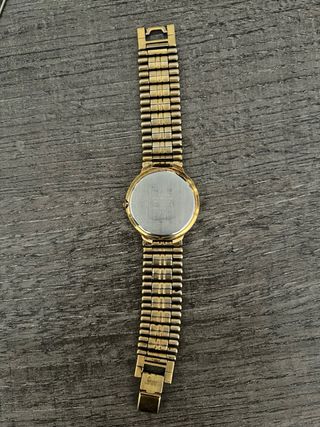 Reloj Seiko dorado vintage