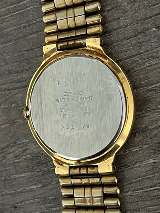 Reloj Seiko dorado vintage