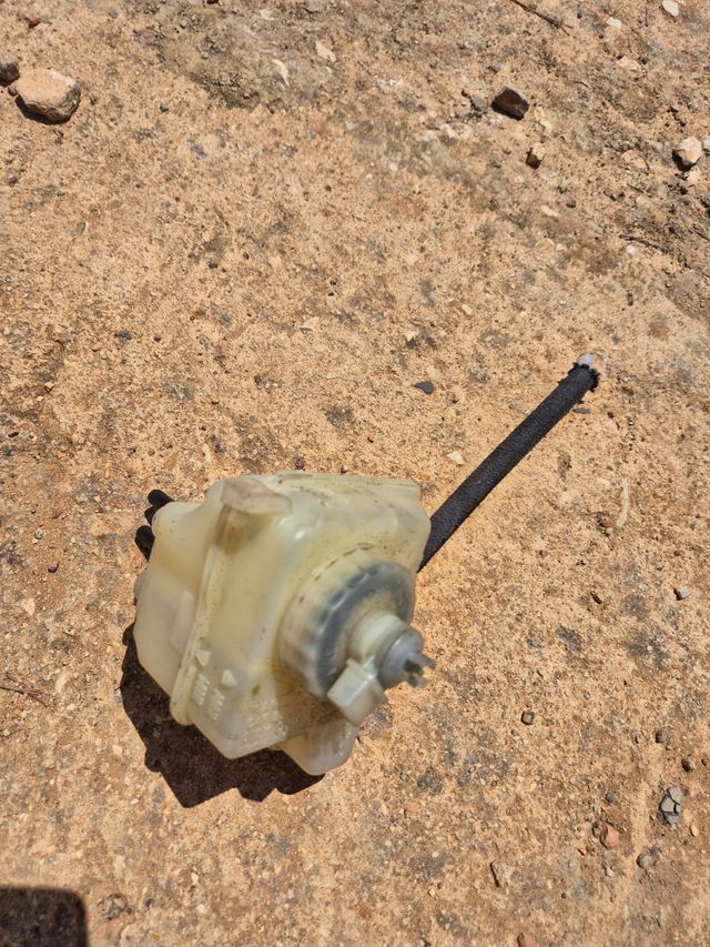 Reservatório Óleo Travões VW Golf 3