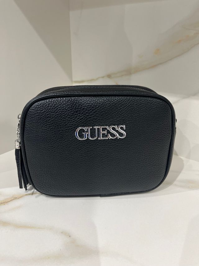 Bolso Guess negro bandolera
