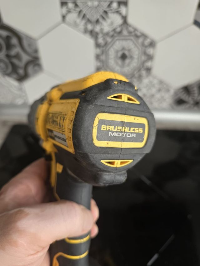 Taladro percutor Dewalt Brushless