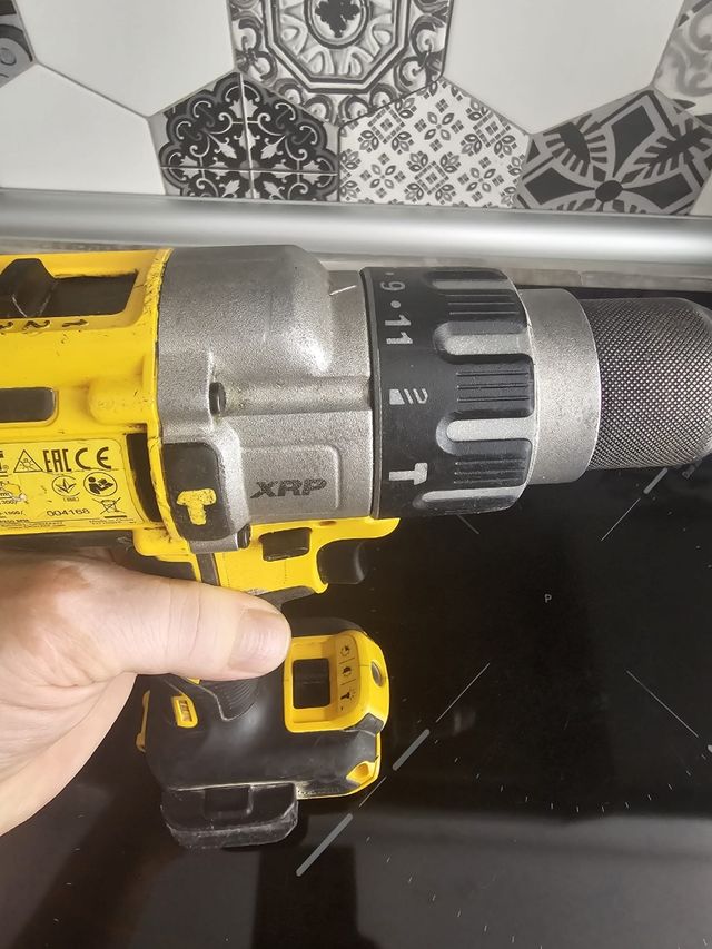 Taladro percutor Dewalt Brushless