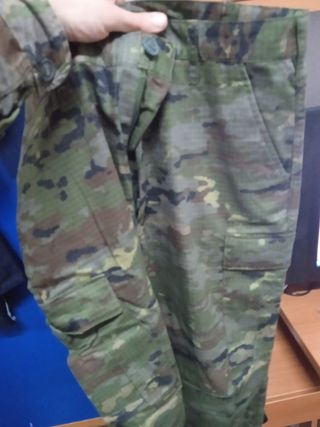 Ropa militar camuflaje