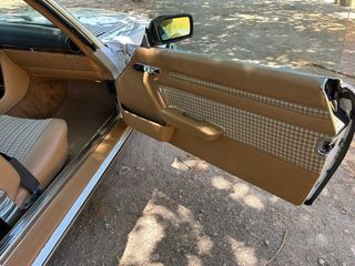 Mercedes-Benz  300SL W107
