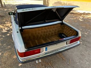 Mercedes-Benz  300SL W107