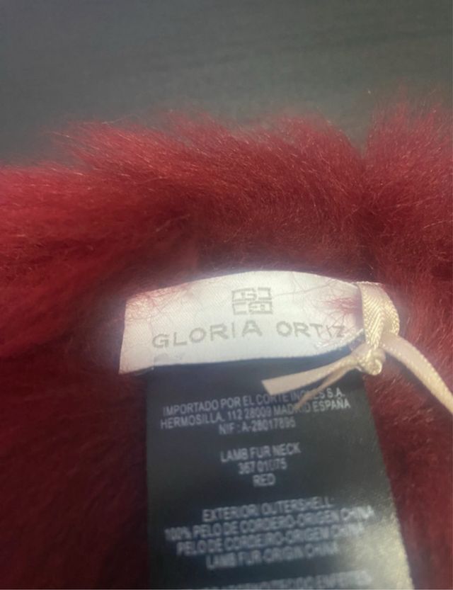 Estola de Pelo cordeiro Vermelha - Gloria Ortiz