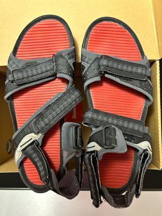 Sandalias Nike Negras/Rojas