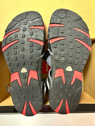 Sandalias Nike Negras/Rojas