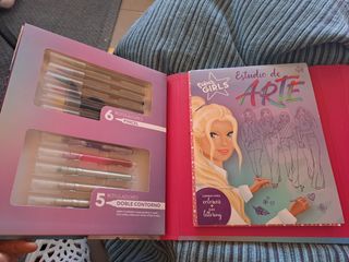 Super Girls: Estudio de Arte - Lettering