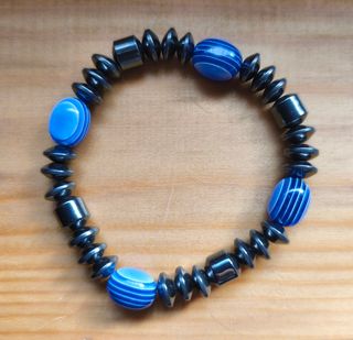 5 Pulseras de colores 