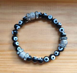 5 Pulseras de colores 