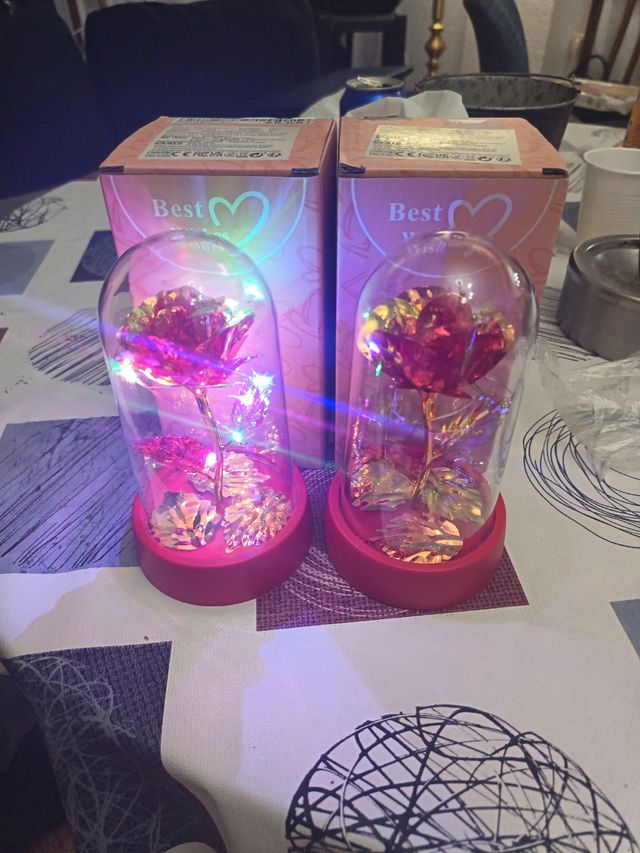 2 Rosas Doradas LED - Decoración