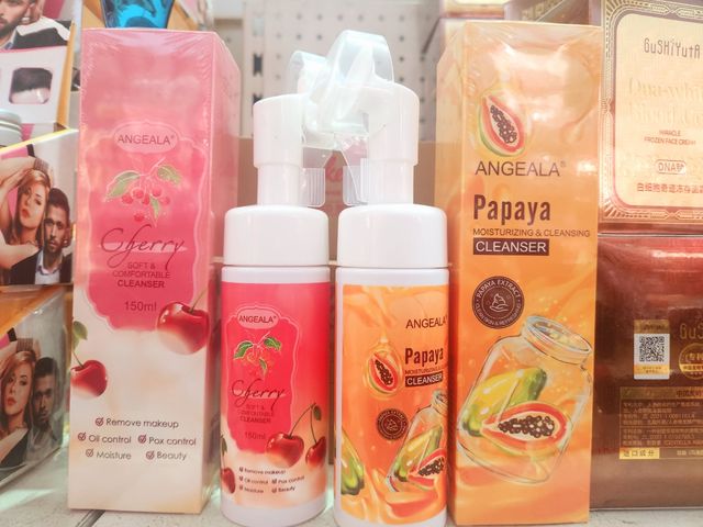 Limpiador facial ANGELA: Papaya & Cereza