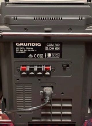 Minicadena Grundig CDM 700 - Gris
