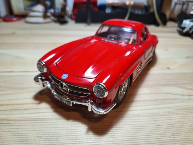 Mercedes-Benz 300 SL escala