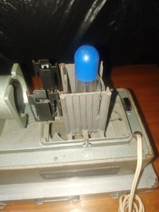 Antiguo Proyector  Enosa + Diapositivas.. "Tara"..