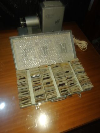 Antiguo Proyector  Enosa + Diapositivas.. "Tara"..