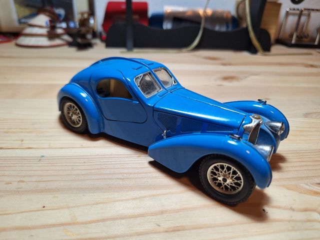 Miniatura Bugatti 57C Atalantic 1:24