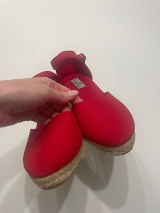 Zapatos cuña rojos Davonik