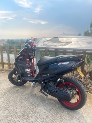 Cambio por SH Yamaha Jog Rr  con motor de aerox.