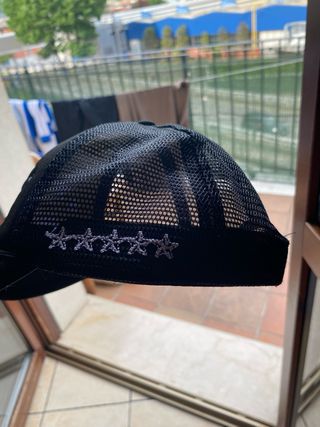 Cappello Corteiz nero e bianco