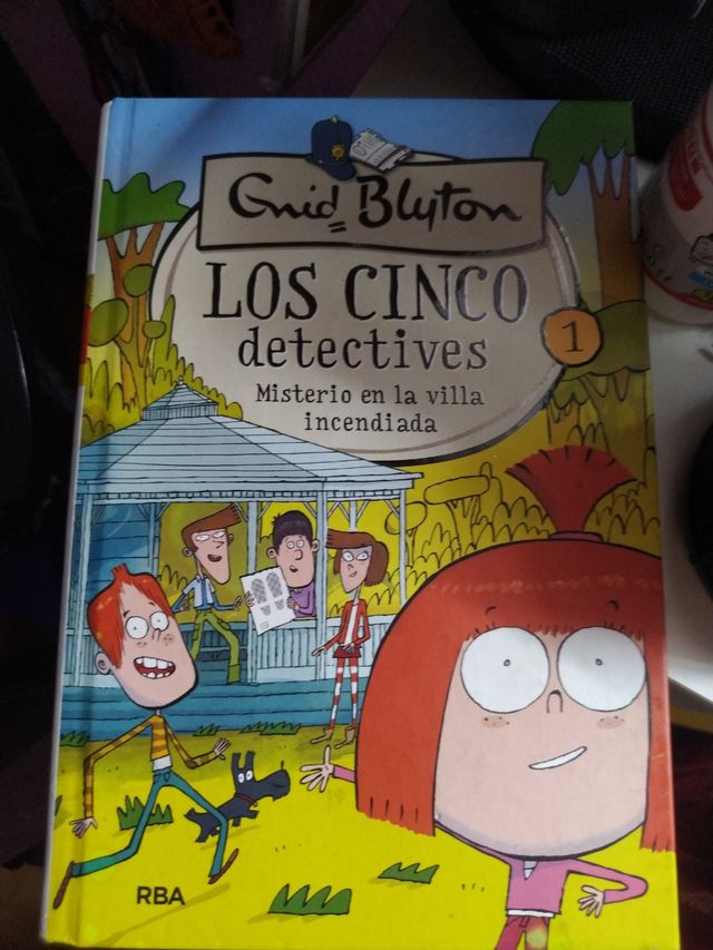 Misterio en la villa incendiada / The Mystery o...