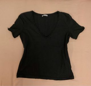 Camiseta negra Zara efecto desgastado / XS-S