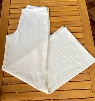 Pantalón blanco crop