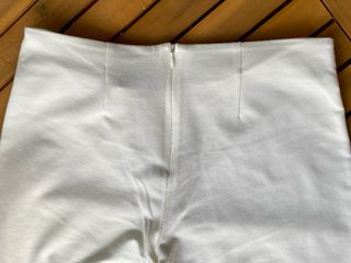 Pantalón blanco crop