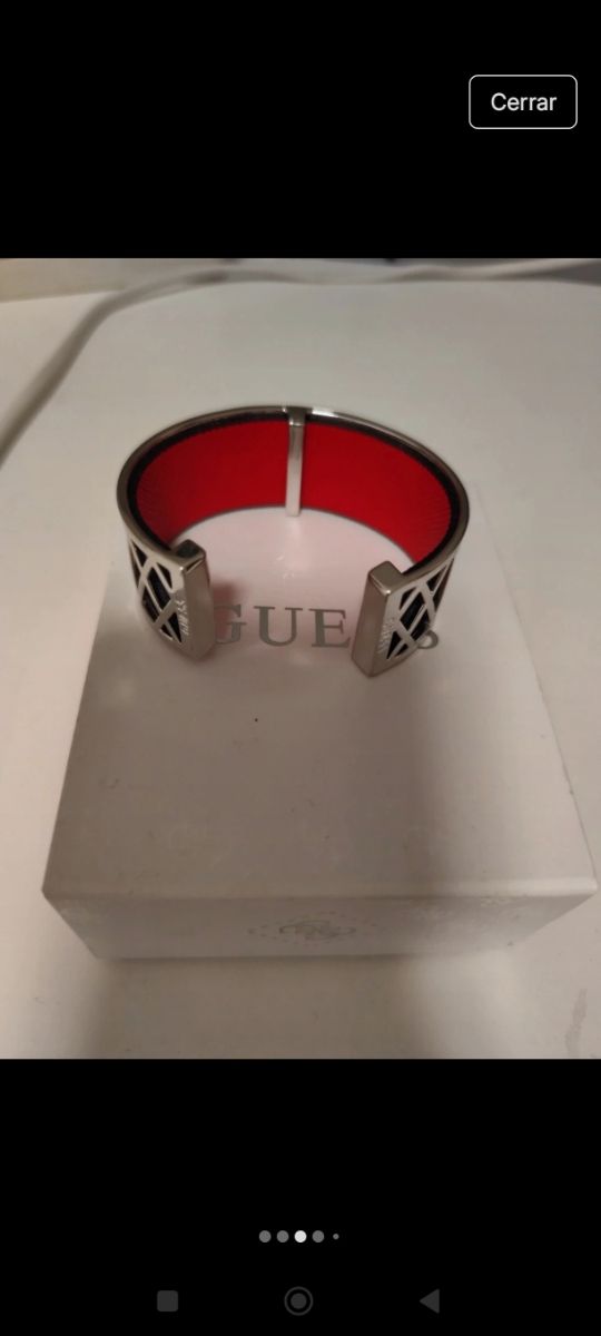 Brazalete Guess azul y plata