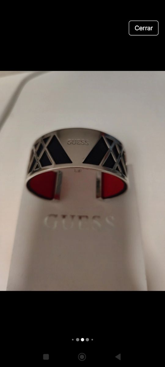 Brazalete Guess azul y plata