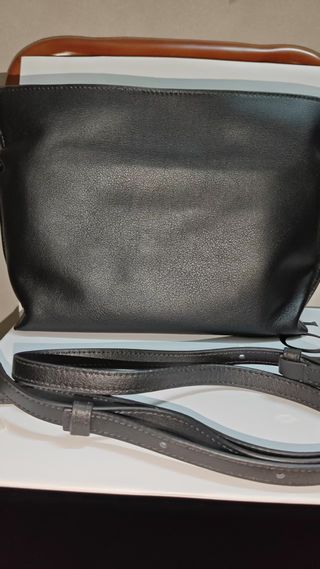 Bolso Loewe bandolera negro