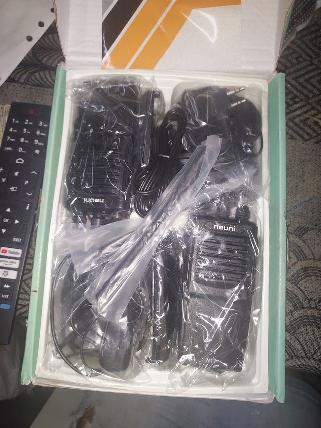 2 Walkies Talkies nuevo Transceptor FM Neuni