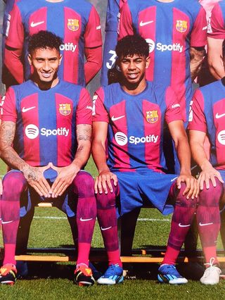 LAMINE YAMAL ROOKIE POSTER DOBLE BARCELONA 23-24