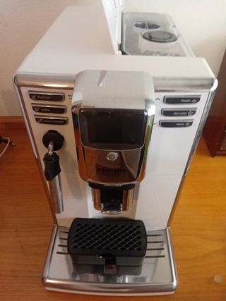 Cafetera Philips automática
Casi sin uso ,práctica