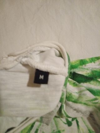 Tshirt uomo con foglie ed erba dipinti