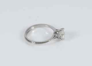 Anillo en oro blanco 18k con diamante 1.41 ct