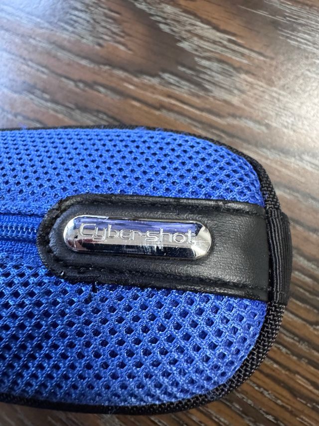 Sony Cyber-shot: Funda y Memory Stick 16MB