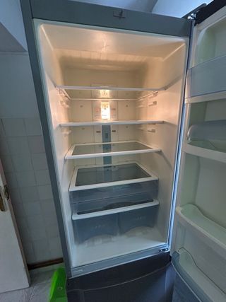 Nevera Daewoo Refrigerador-congelador ERF-416 ALC