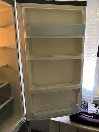 Nevera Daewoo Refrigerador-congelador ERF-416 ALC