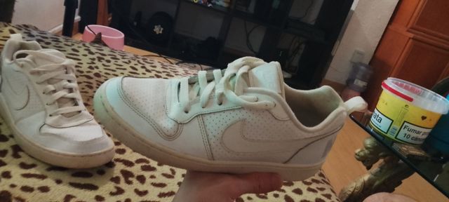 Zapatillas Nike oficiales color blancas talla 41