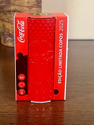 Copo Coca-Cola 2025 - Edição Limitada