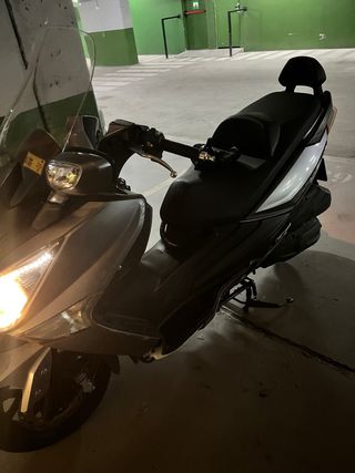 SYM Joymax 300i ABS - Scooter