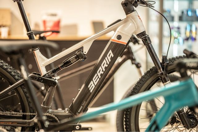 Bicicleta eléctrica Berria Stratos