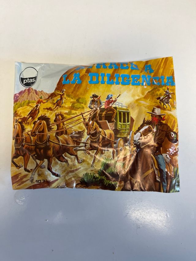 Sobres de juguetes  hobby-plast variados