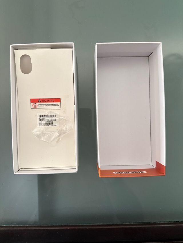 Custodia Xiaomi Redmi 7 - 4GB RAM 64GB ROM scatola vuota