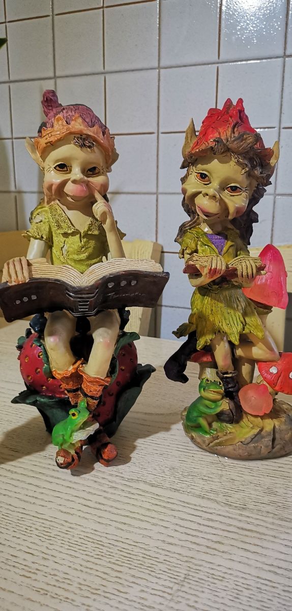 Pixie Leggente - Statuina